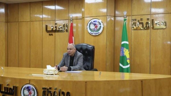 محافظ المنيا: توفيق أوضاع 45 كنيسة ومبنى خدميا - الفجر سبورت