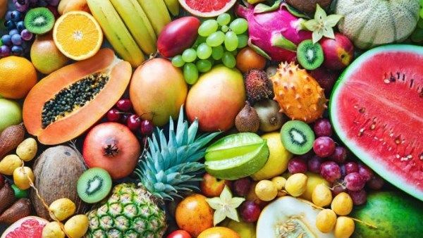 اليوسفي بـ20 والفراولة بـ30 جنيها.. أسعار الفاكهة في الأسواق - الفجر سبورت