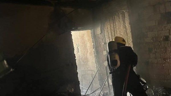 جهات التحقيق تعاين موقع حريق شقة أم بيومي بشبرا الخيمة - الفجر سبورت
