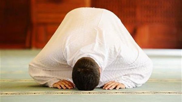 هل يجوز تغطية الفم والأنف بالكوفية بسبب البرد الشديد؟.. الإفتاء توضح الحكم - الفجر سبورت