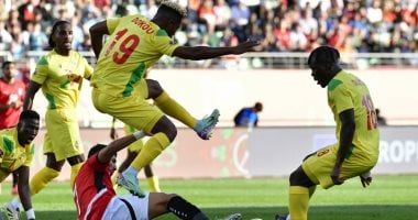 مصر ضد بنين.. خروج تريزيجيه وإبراهيم عادل ودخول زيزو وإمام عاشور بالدقيقة 59 - الفجر سبورت