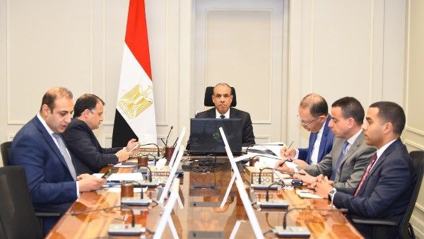 وزير الخارجية يقود جهودا إقليمية لدعم التسوية في اليمن وحماية وحدة الصومال - الفجر سبورت