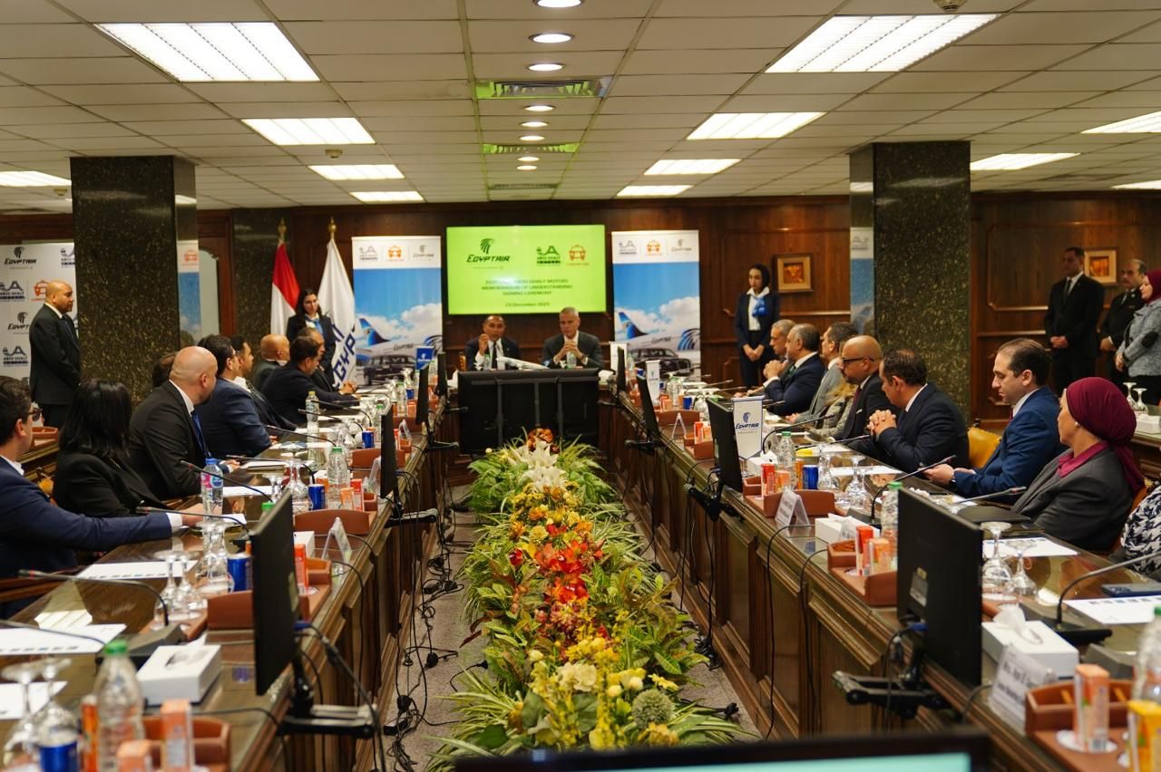 خدمات ليموزين.. مصر للطيران تعزز خدمات السفر لدرجة رجال الأعمال بوجهات أوروبا - الفجر سبورت
