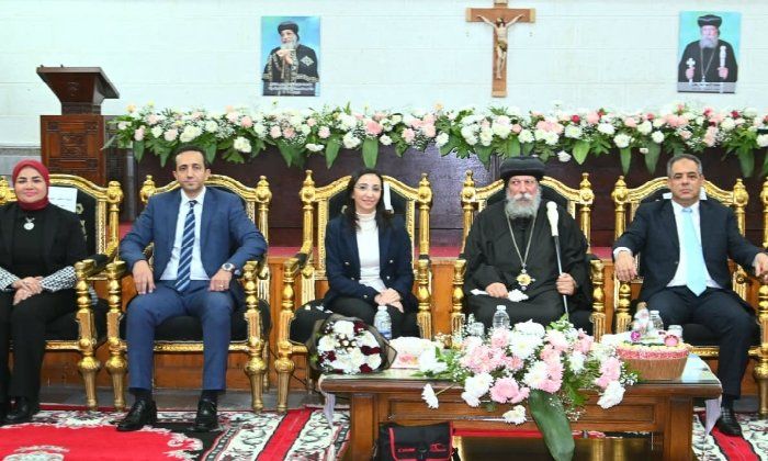محافظ البحيرة ومدير الأمن يزوران مطرانية دمنهور لتقديم التهنئة بعيد الميلاد المجيد - الفجر سبورت