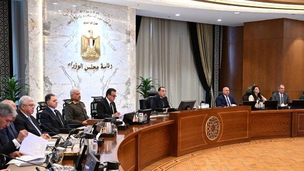 مؤشر مدير المشتريات يتخطى حاجز الـ 50.. مدبولي: الاقتصاد المصري يسير في الاتجاه الإيجابي - الفجر سبورت