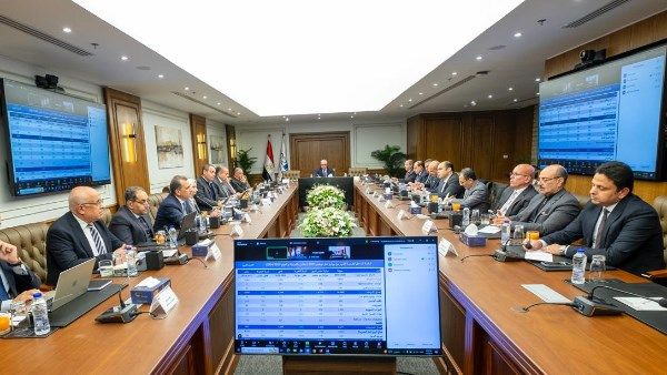 مجلس إدارة اقتصادية قناة السويس يستعرض الموقف الترويجي للنصف الأول من العام المالي 25-26 - الفجر سبورت