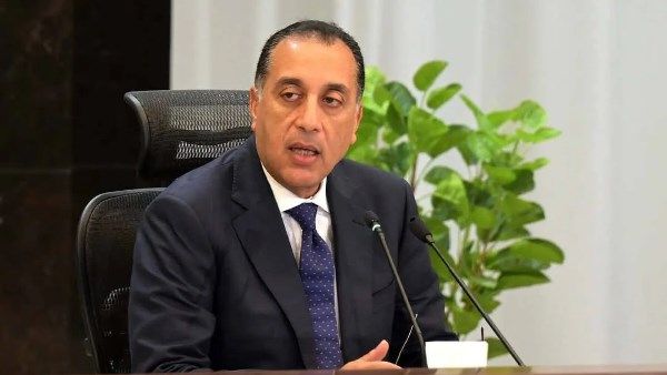 خبير اقتصادي : حديث رئيس الوزراء عن نسبة الديَن ليست تراجعا عن تصريحاته السابقة - الفجر سبورت