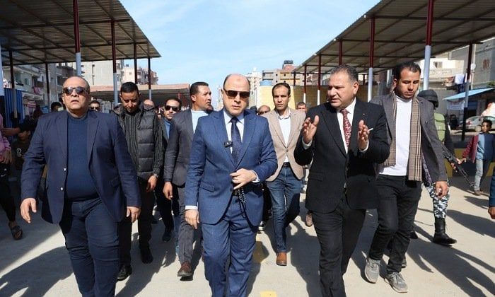 محافظ كفرالشيخ يتفقد موقف سيارات قرى غرب سيدي سالم الجديد تمهيدًا لافتتاحه - الفجر سبورت