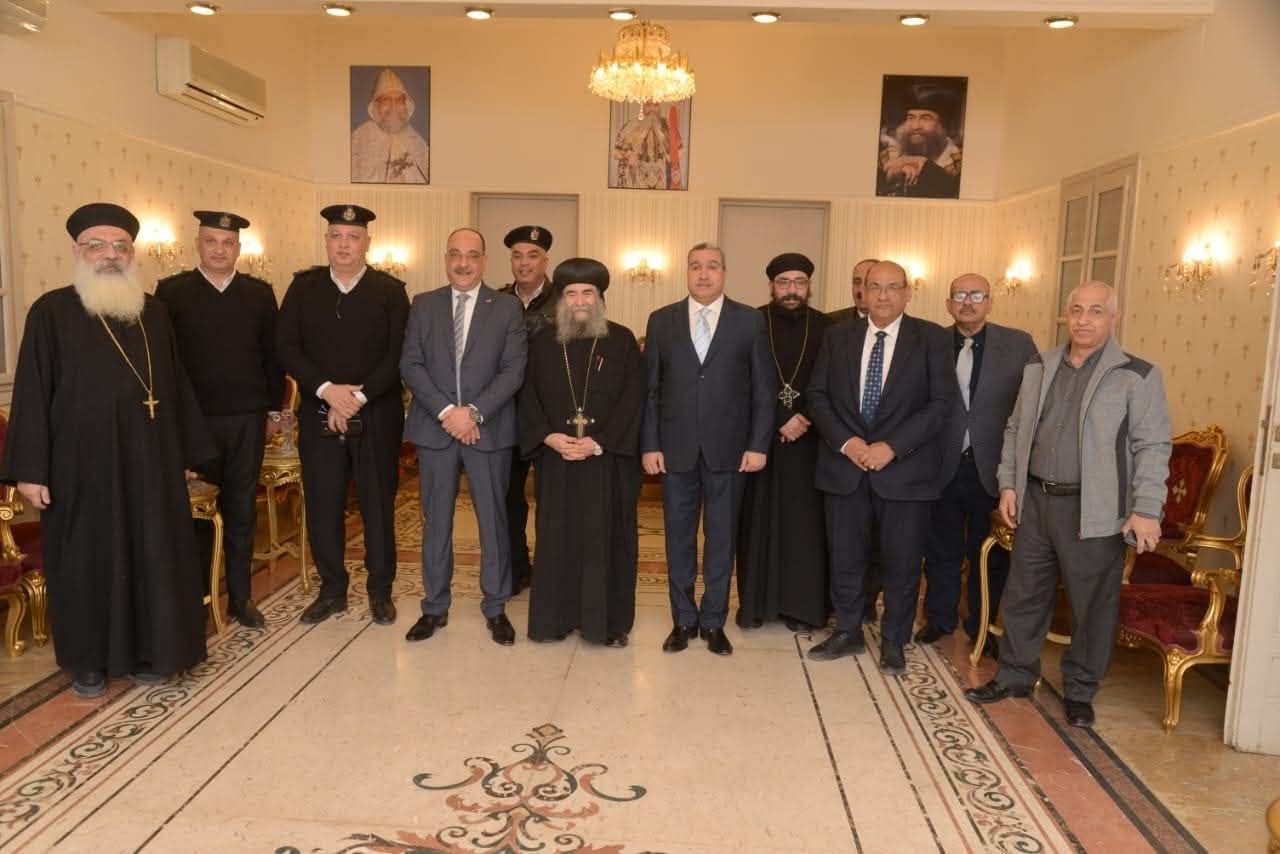 الأنبا يؤانس يستقبل قيادات أمن أسيوط للتهنئة بعيد الميلاد| صور - الفجر سبورت
