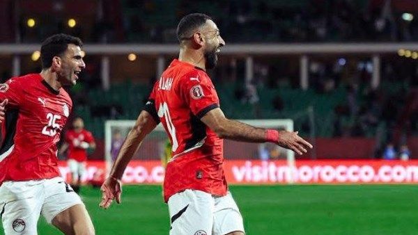 بعد تصريح المحليين.. كيف امتص محمد صلاح غضب لاعبي منتخب مصر؟ - الفجر سبورت
