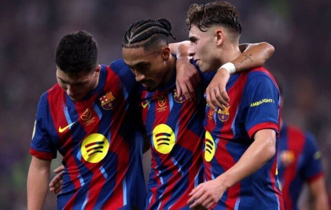 رافينها يقود برشلونة لنهائي السوبر الإسباني في انتظار المتأهل من ريال مدريد وأتلتيكو - الفجر سبورت
