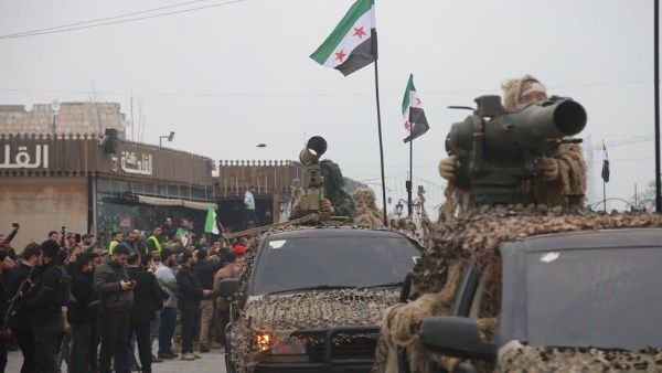 الحكومة السورية: تأكيد قسد عدم وجود عسكري لها في حلب يعفيها من التدخل الأمني - الفجر سبورت