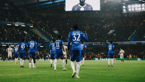 بـ 10 لاعبين فقط.. تشيلسي يخسر بثنائية من فولهام في الدوري الإنجليزي - الفجر سبورت