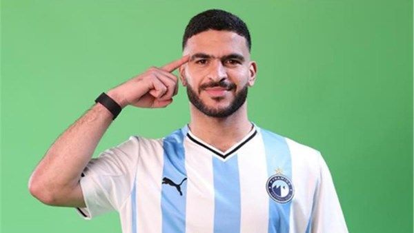 الصراع يشتعل بين الأهلي وبيراميدز - الفجر سبورت