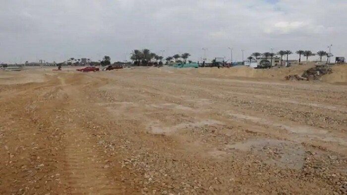 وزير الإسكان يُعلن طرح قطع أراضٍ استثمارية بمدينتي العلمين الجديدة والسادات - الفجر سبورت