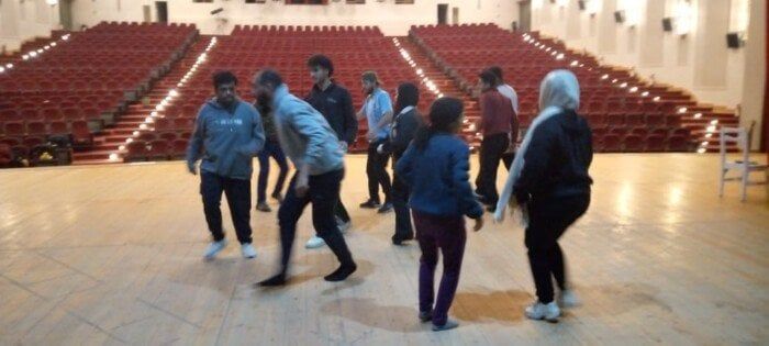 عناصر تشكيل الصورة البصرية في ورش مهرجان المسرح العربي بالإسماعيلية - الفجر سبورت