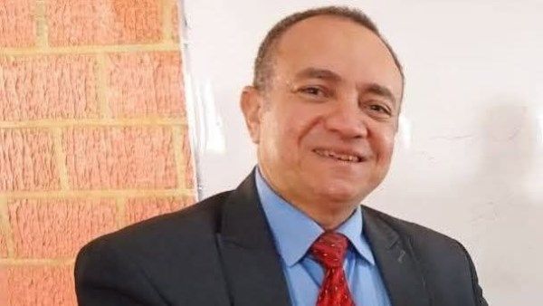 العربية اتقلبت | مصرع الدكتور ياسر محمود سيد رئيس مركز ومدينة الداخلة - الفجر سبورت