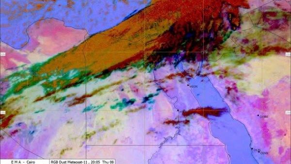 الأقمار الصناعية ترصد غطاءً سحابيا كثيفا.. وأمطار غزيرة تضرب السواحل الشمالية الغربية - الفجر سبورت