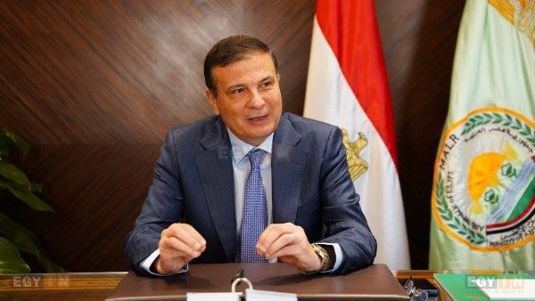 وزير الزراعة: أزمة منتجي الدواجن انتهت والأسعار مستقرة - الفجر سبورت