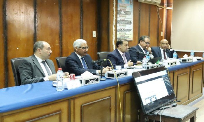 جامعة قنا تعفي طلاب «حلايب وشلاتين» من الرسوم وتقر إطلاق «الأسبوع البيئي الثامن عشر» - الفجر سبورت
