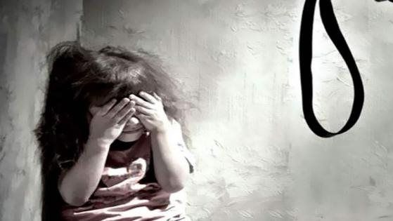 قالت لزميلها بحبك.. قرار جديد بشأن موظف هشم رأس صغيرته بـ توكة حزام - الفجر سبورت