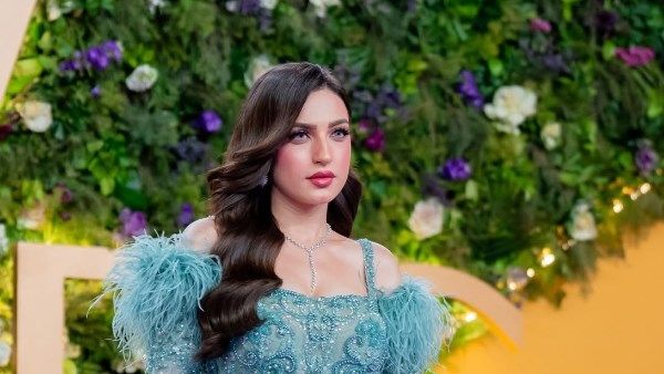 ياسمين عز تحذر الفتيات من عودة «الإكس» في رأس السنة: ما تنخدعيش - الفجر سبورت