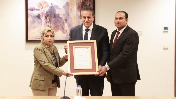 وزير الصحة يكرم قطاع الطب الوقائي لحصوله على 3 جوائز وإشادات دولية خلال 2025 - الفجر سبورت