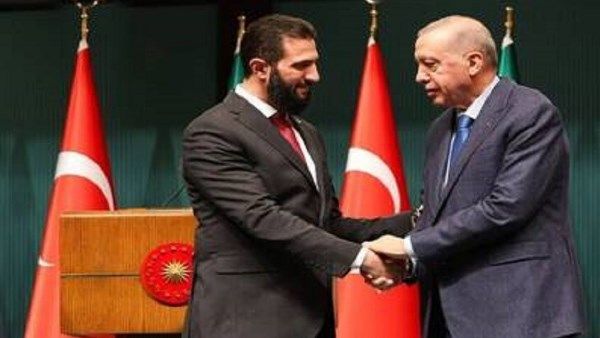أول اتصال بين الشرع وأردوغان بعد معارك حلب.. تأكيد السيادة والتنسيق الأمني - الفجر سبورت