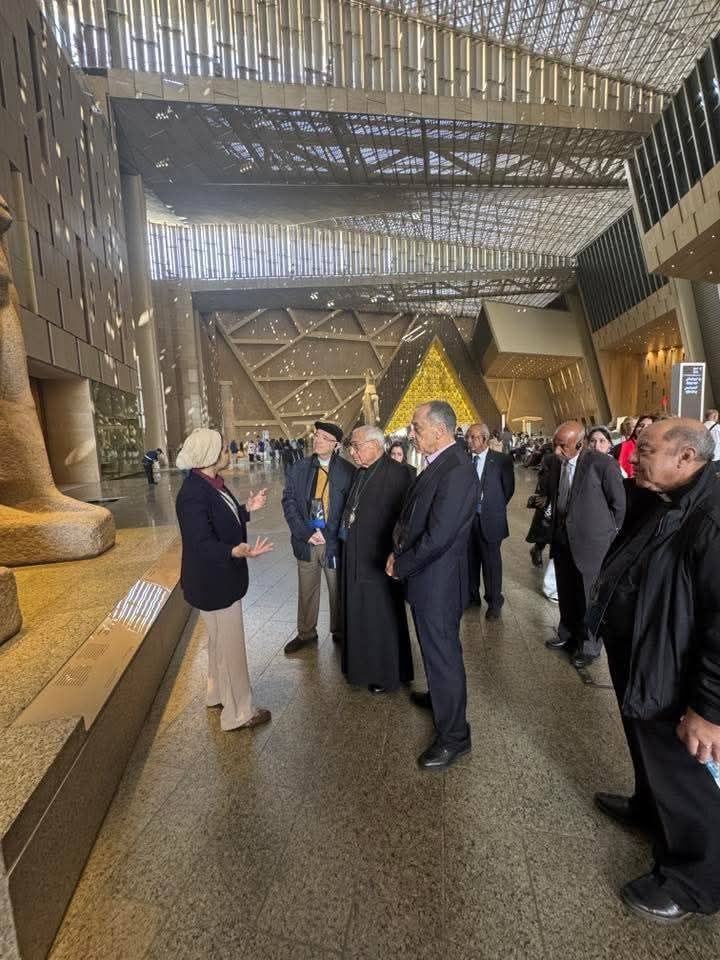البطريرك يوسف العبسي يزور المتحف المصري الكبير | صور - الفجر سبورت