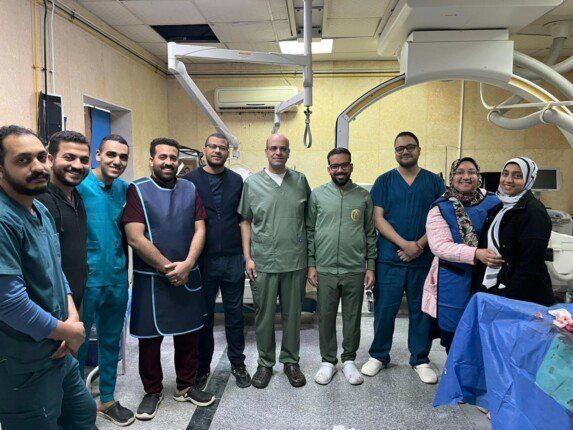 علاج انسداد الشرايين الطرفية بتقنية حديثة دون جراحة.. إنجاز طبى لمستشفيات قنا الجامعية - الفجر سبورت