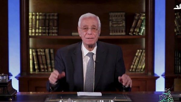 حسام موافي: إحدى الدول الآسيوية قررت إلغاء الموبايل.. فيديو - الفجر سبورت