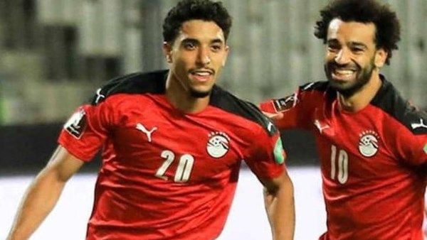 أستون فيلا وتوتنهام يتنافسان على ضم عمر مرموش - الفجر سبورت