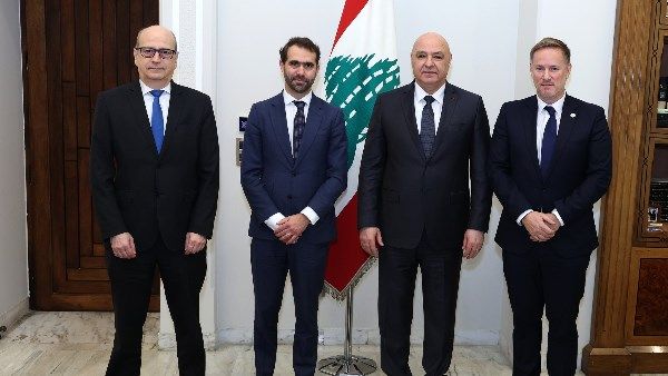 لبنان يوقع اتفاقا مع 3 شركات للتنقيب عن الغاز بموقع قرب الحدود مع إسرائيل - الفجر سبورت