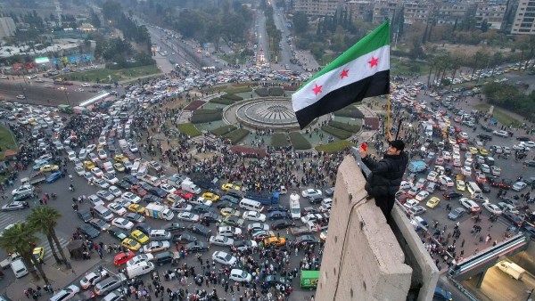 التوتر يخيم على شمال سوريا بسبب خلافات الحكومة وقسد عن الاندماج - الفجر سبورت
