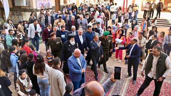 إيبارشية الشرقية تحتفل بعيد الميلاد المجيد بالصلاة والتهاني - الفجر سبورت