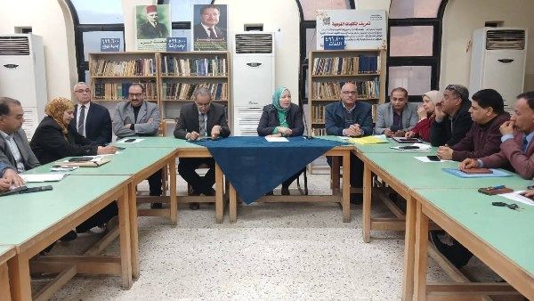 محافظ بني سويف يتابع استعدادات عقد امتحانات الفصل الدراسي الأول - الفجر سبورت