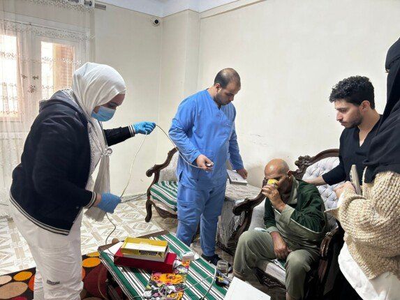«التضامن» تنظم قافلة شاملة لرعاية كبار السن المنتقلين من دور غير مرخصة بالإسكندرية - الفجر سبورت