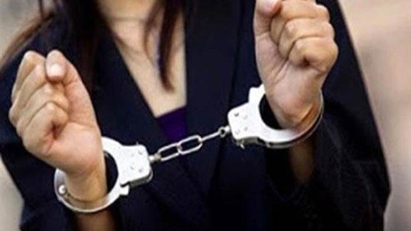 بين الحلم والانهيار .. حكاية سيدة حاولت تهريب أفيون بمطار القاهرة - الفجر سبورت