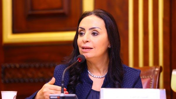 وزيرة التضامن: صرف مساعدات لأسر ضحايا حادث الطريق الصحراوي بالمنيا - الفجر سبورت