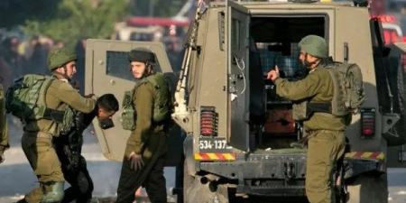 الاحتلال الإسرائيلي يعتقل 24 فلسطينيا على الأقل من الضفة الغربية - الفجر سبورت