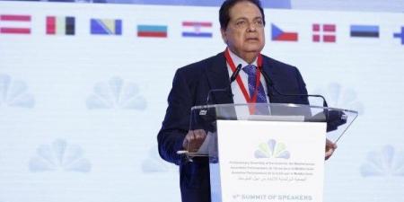 أبو
      العينين:
      اتفاقية
      شرم
      الشيخ
      خطوة
      تاريخية
      تثبت
      أن
      إرادة
      الحوار
      أقوى
      من
      صوت
      السلاح - الفجر سبورت