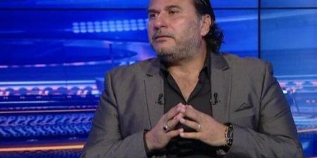 محمد
      عبد
      الجليل:
      الزمالك
      خسر
      دوري
      95/96
      بفعل
      فاعل - الفجر سبورت