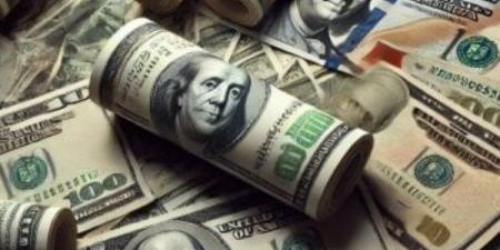 عقب تراجعه .. أقل سعر لصرف الدولار اليوم - الفجر سبورت