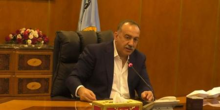 محافظ أسيوط يلتقي أهالي قرية صليبة العدر ويوجه بسرعة تلبية مطالبهم وتقديم الدعم الكامل - الفجر سبورت