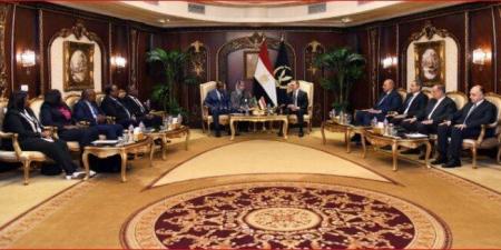 وزير
      الداخلية
      يستقبل
      نظيره
      الزامبي
      لتوقيع
      مذكرة
      تفاهم
      في
      مجال
      مٌكافحة
      الإرهاب - الفجر سبورت