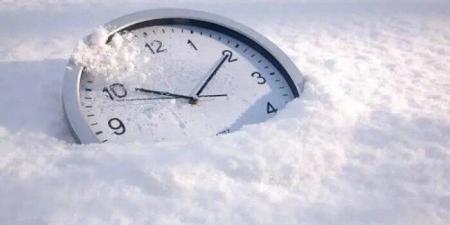 موعد
      تطبيق
      التوقيت
      الشتوي
      في
      مصر
      2025..
      «هتأخر
      ساعتك
      60
      دقيقة» - الفجر سبورت