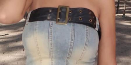 لوك كاجوال.. كارولين عزمي تخطف الأنظار بظهورها - الفجر سبورت