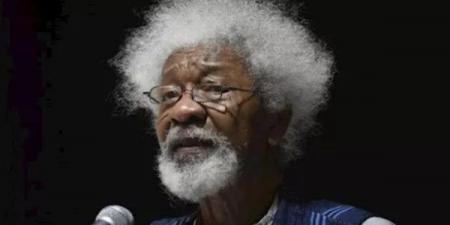 أمريكا ترد على “وصف الديكتاتور”.. إلغاء تأشيرة الحائز على نوبل وولي سوينكا يشعل الجدل - الفجر سبورت