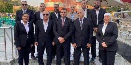 قائمة
      أحمد
      الأحمر
      تتقدم
      بأوراق
      الترشح
      لانتخابات
      نادي
      النصر - الفجر سبورت