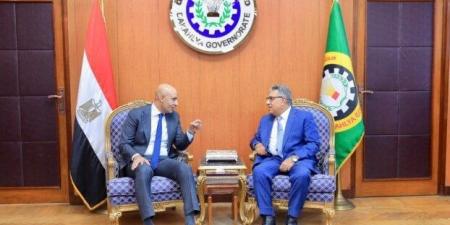 عبد اللطيف يثمن جهود محافظة الدقهلية في تطوير المدارس وتطوير المباني التعليمية - الفجر سبورت